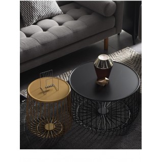 The round Lady coffee table black or golden