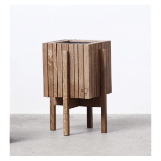 GrowOn planter on legs - Squarely 