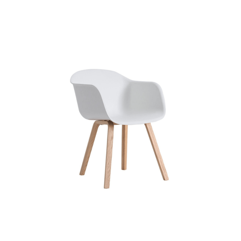 Chaise design en plastique et bois avec accoudoirs - Casie