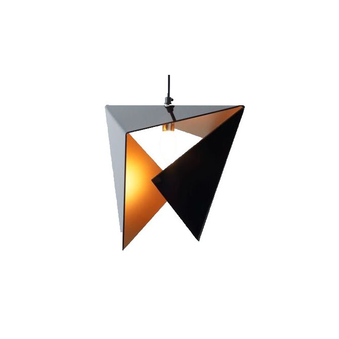 Lampe pendante triangulaire Stealth 