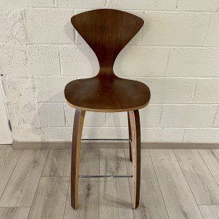 Chesnut Bar Stool in wood - Outlet 