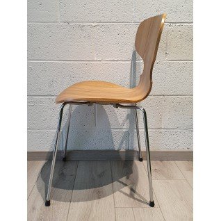 Set of 4 ANT chairs - Outlet