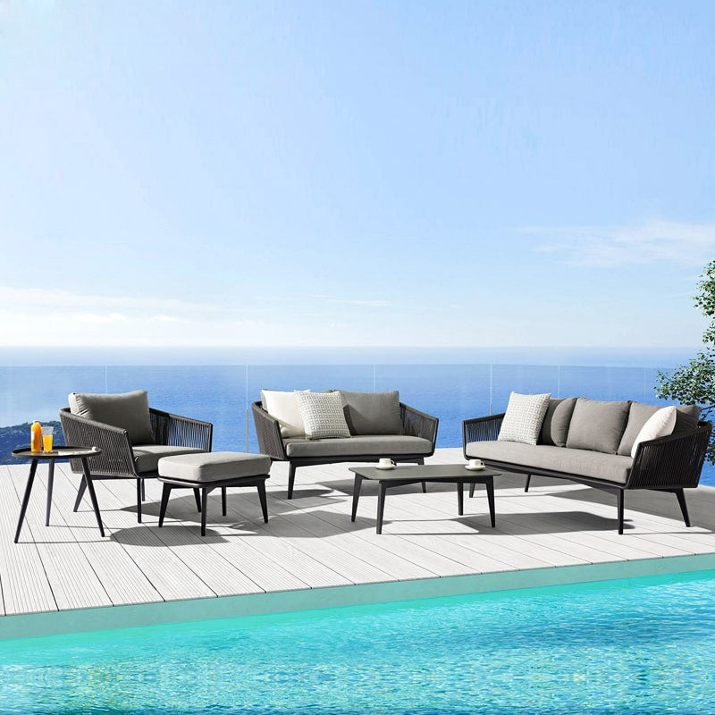 Saint Tropez exterior salon