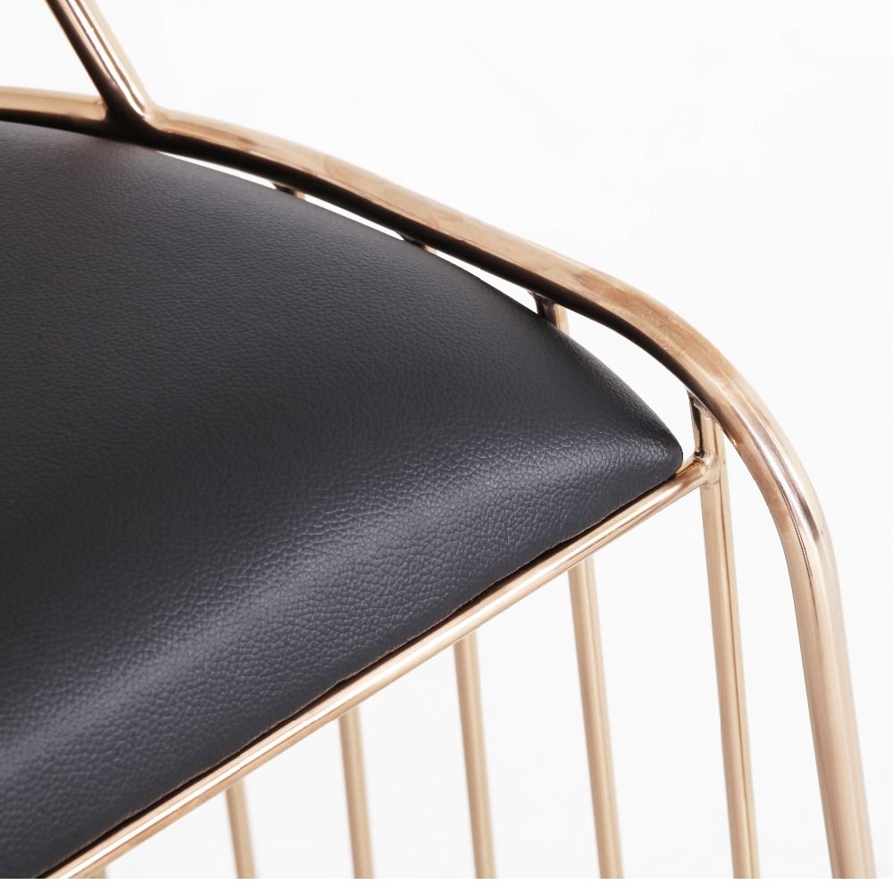 The golden Bride’s Veil bar stool  