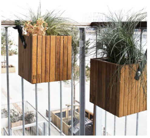 GrowOn hanging planter - Squarely 