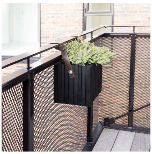 GrowOn hanging planter - Squarely 