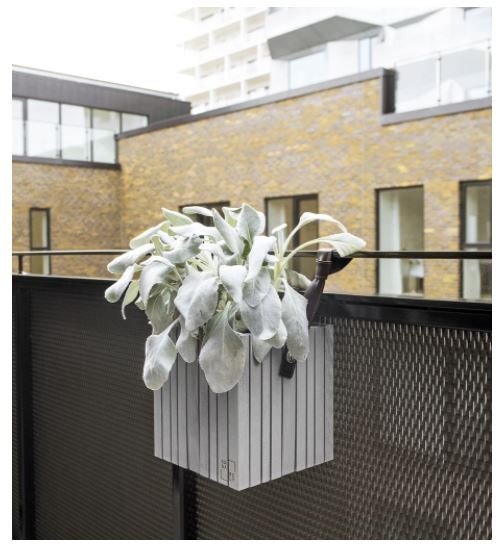 GrowOn hanging planter - Squarely 