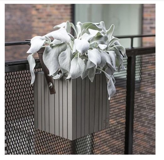 GrowOn hanging planter - Squarely 