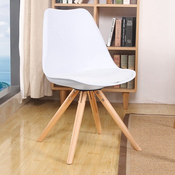 Emina Chair