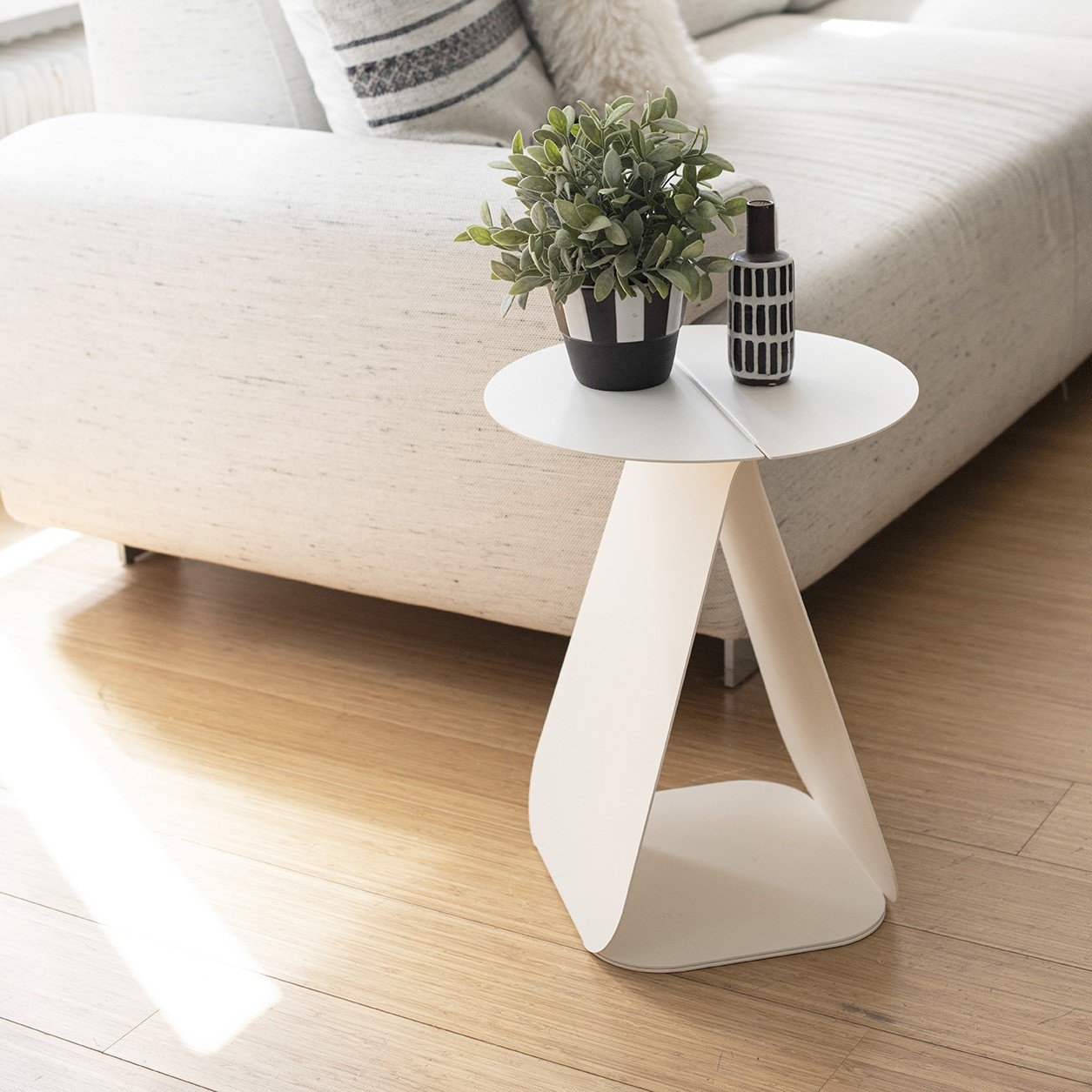 YOUMY round side table - Mlle JO