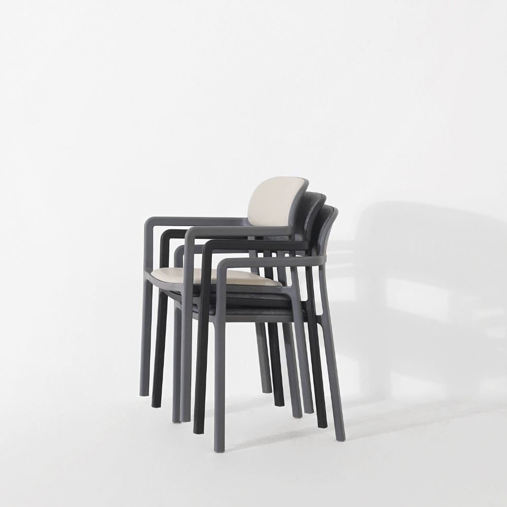 Artena chair