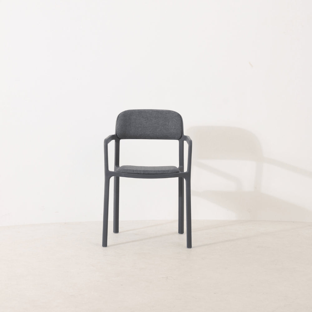 Artena chair