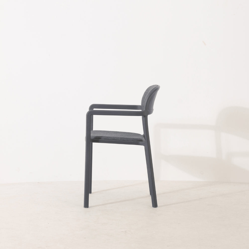 Artena chair