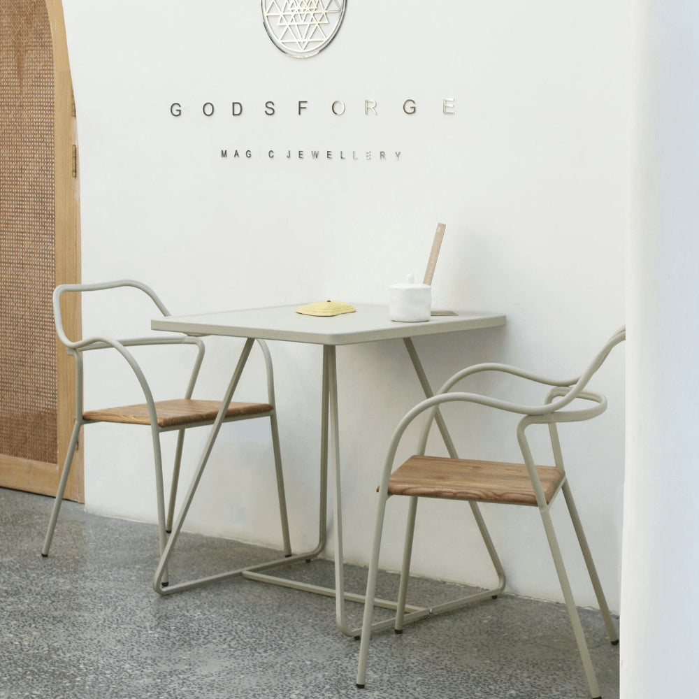 RESTO metal and wood bar chair