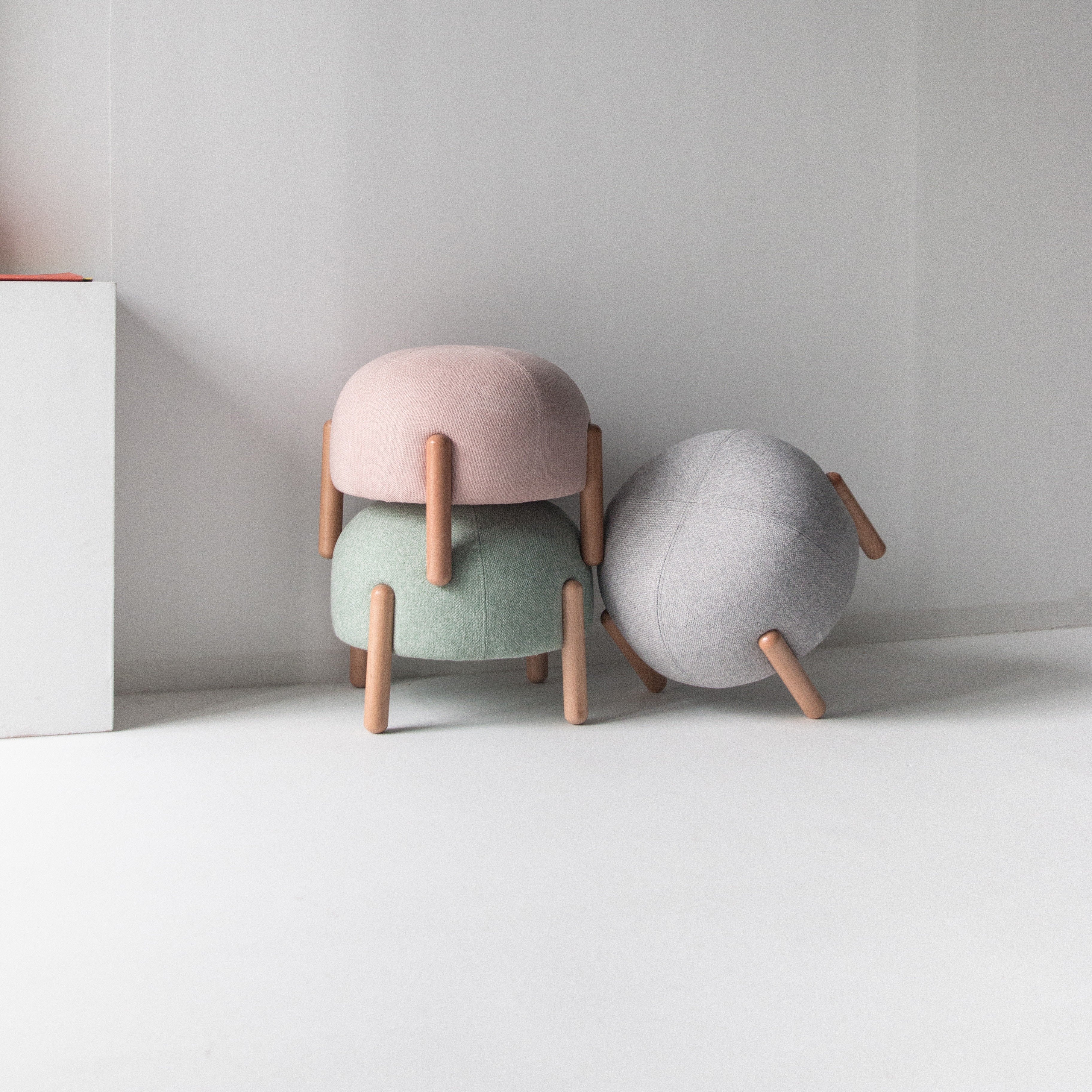 Fabric stool Cocci