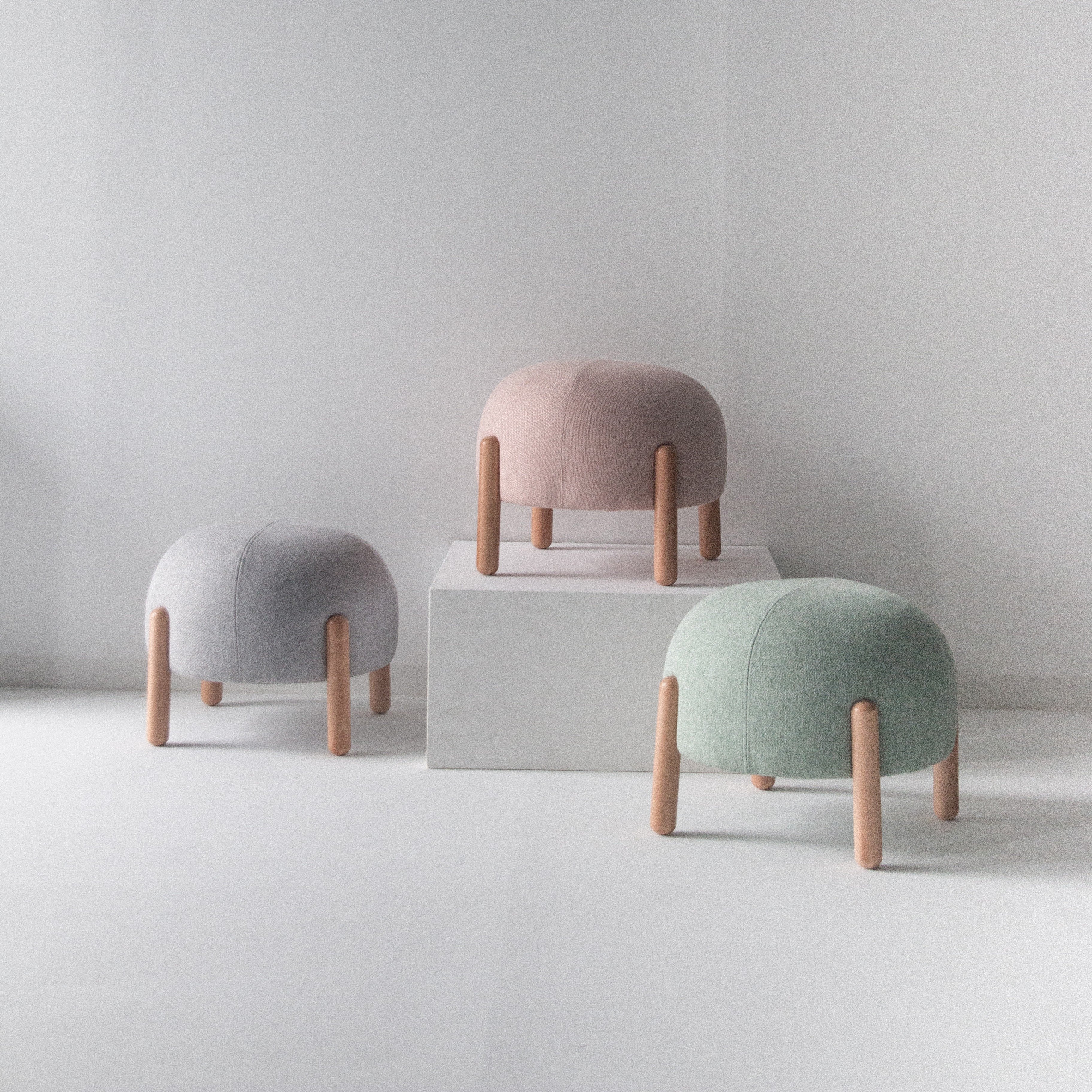 Fabric stool Cocci