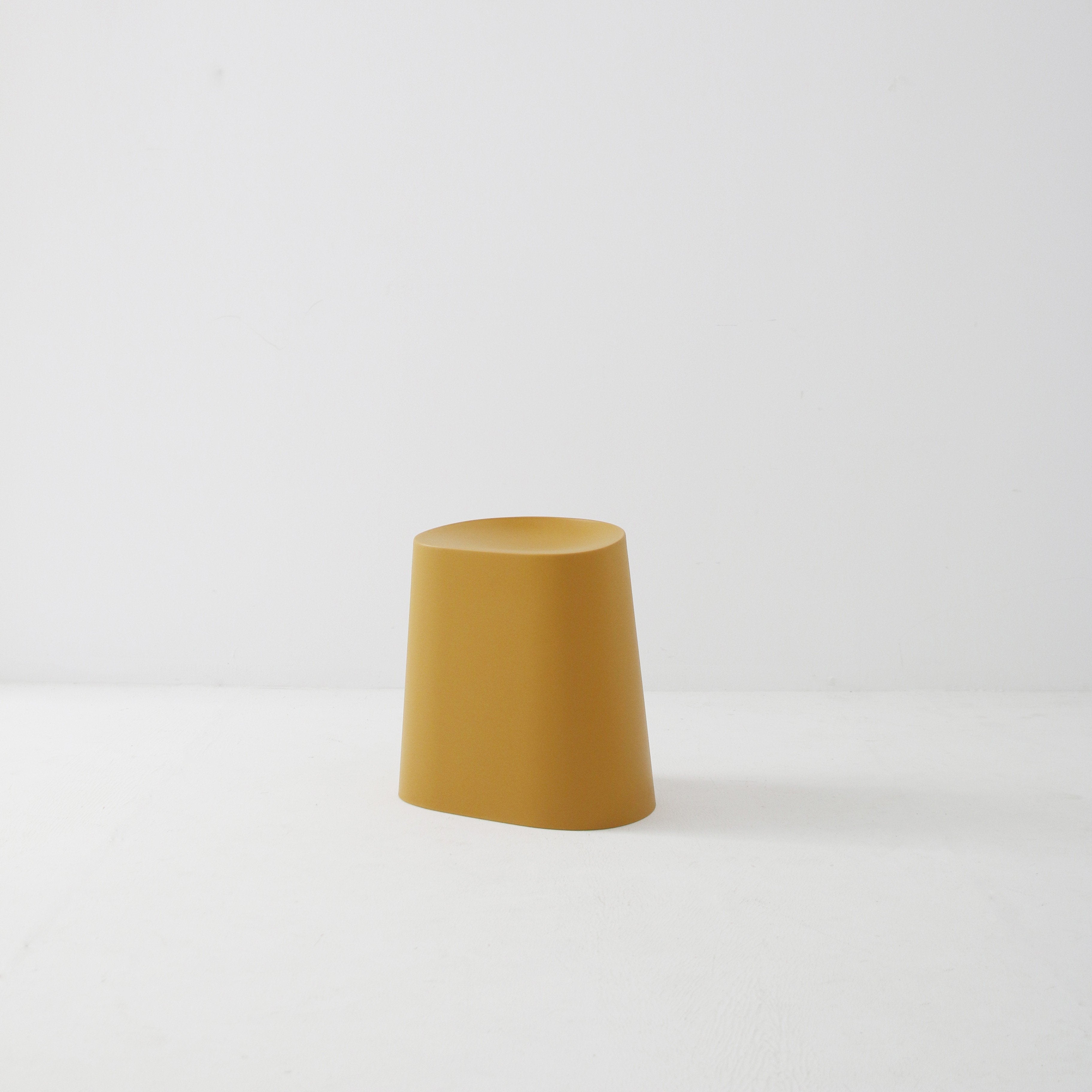 Kalmar stackable pouf