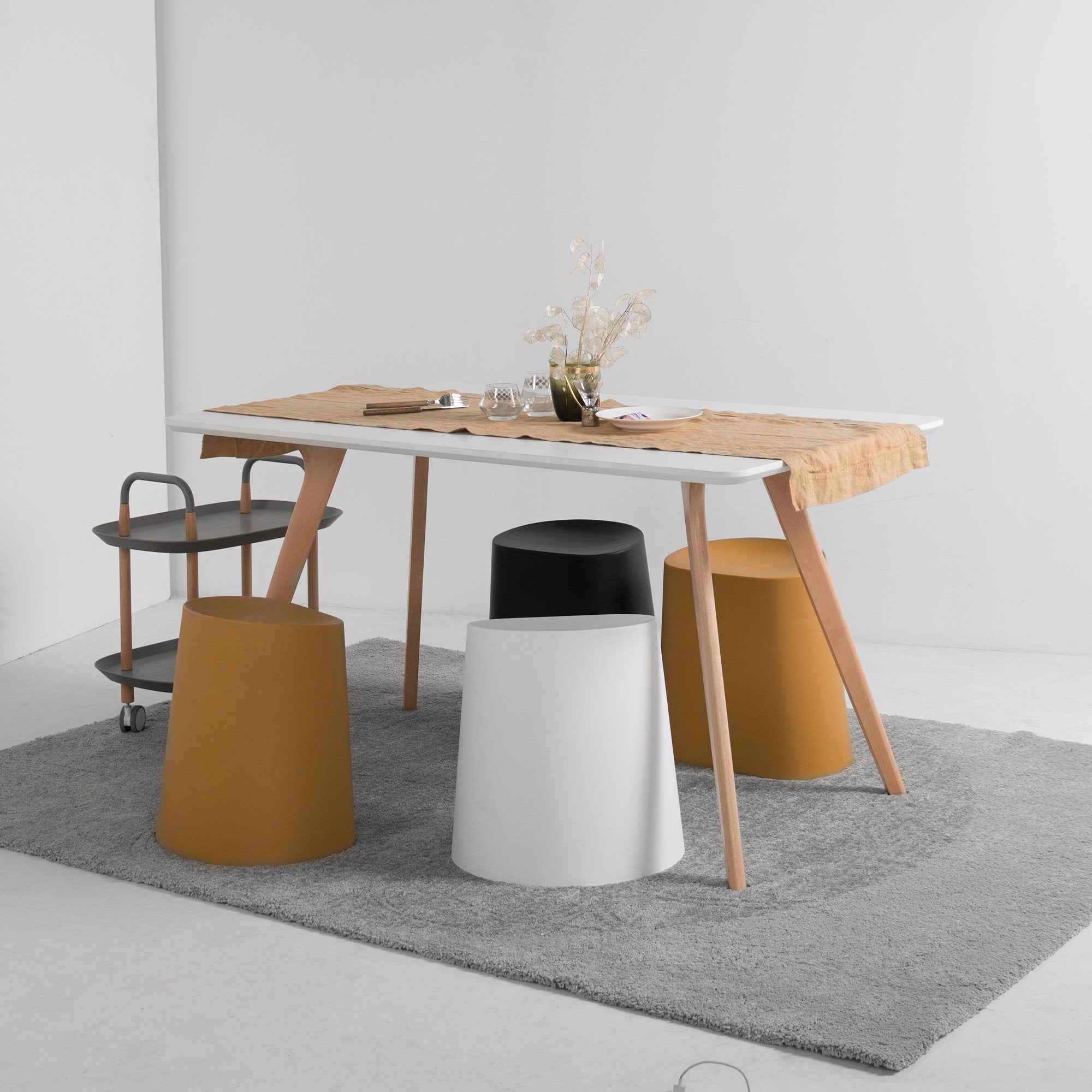 Kalmar stackable pouf