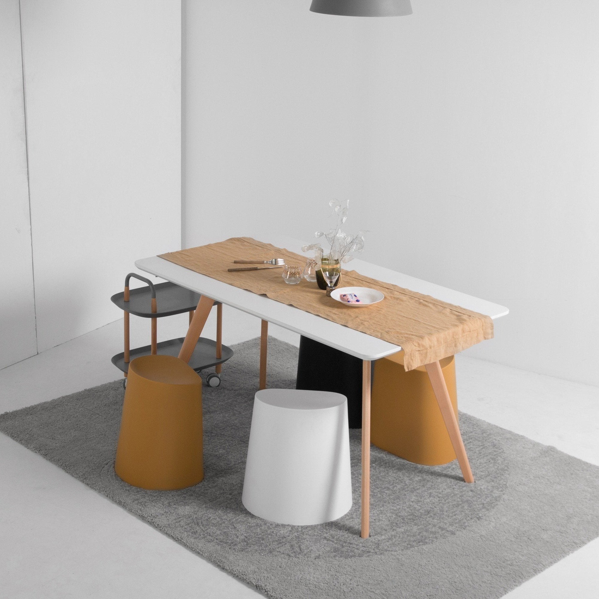 Kalmar stackable pouf