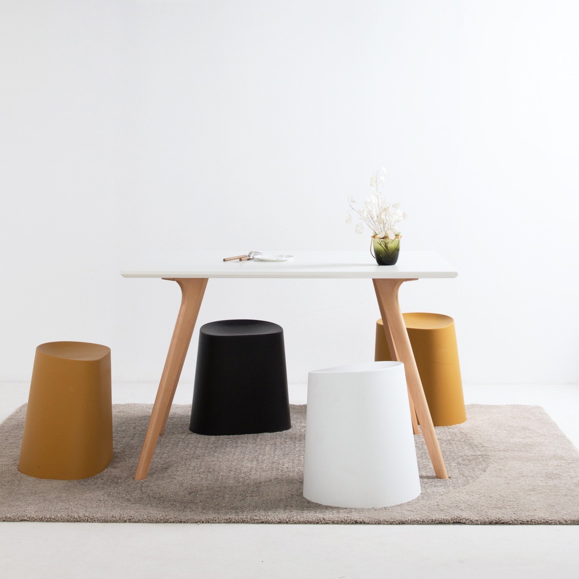 Kalmar stackable pouf