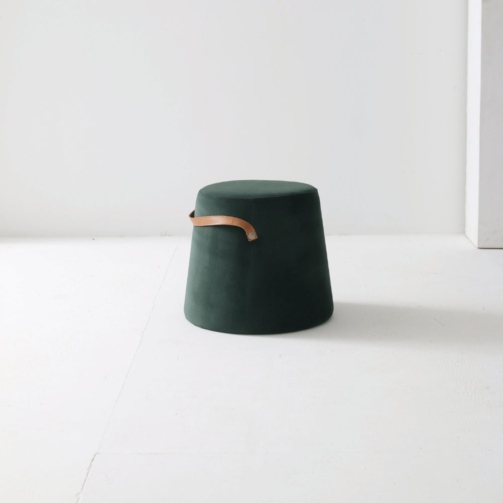 Olympe velvet pouf 