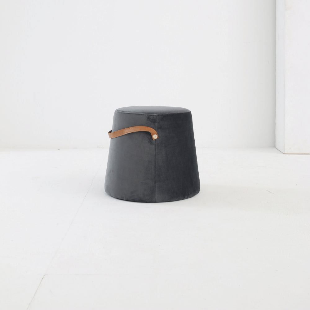 Olympe velvet pouf 