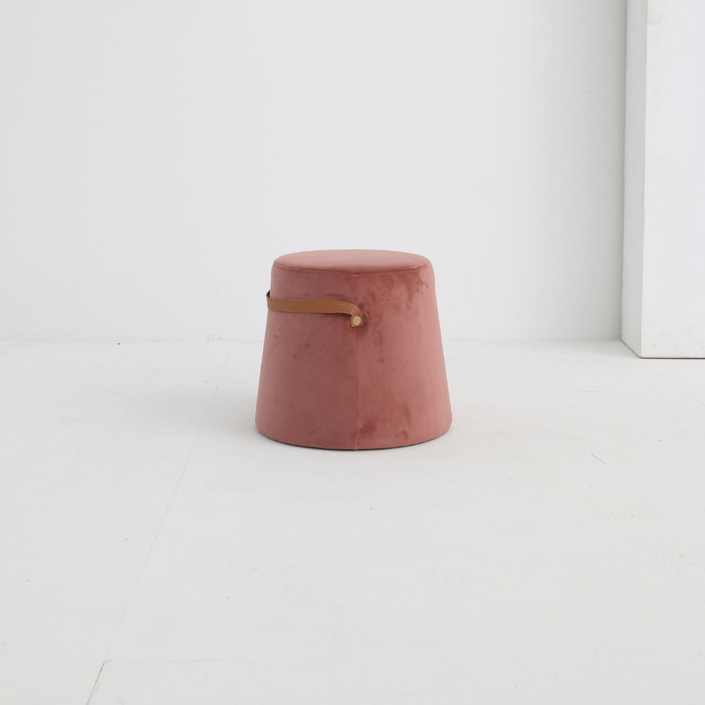 Olympe velvet pouf 