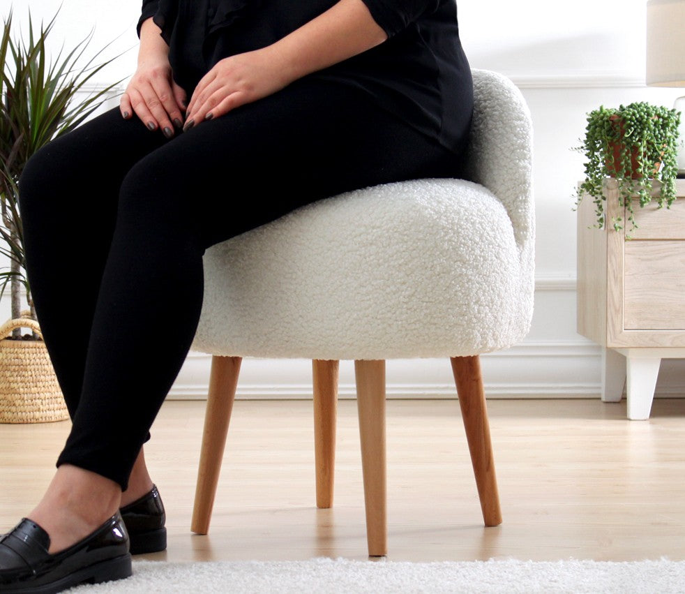 Rufmee  | White Pouffe – Modern Upholstered Ottoman