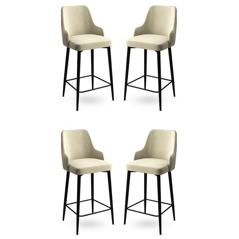 Set di 4 sgabelli da bar imbottiti Enox color crema e nero
