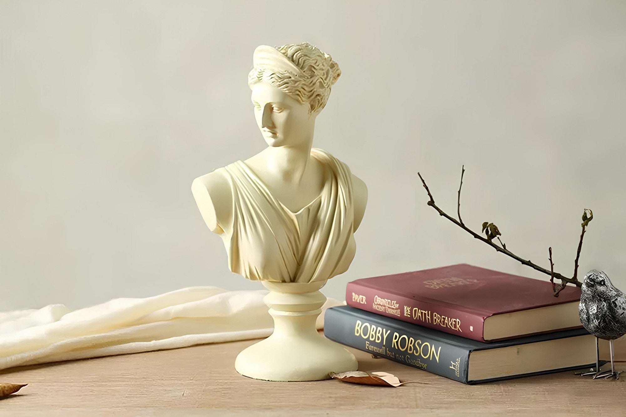 Decorative Object POLYESTER | 325CRN1173