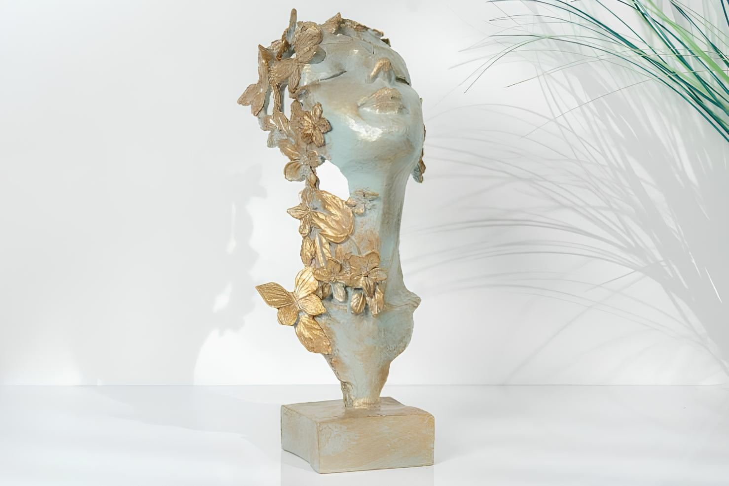 Objet décoratif vert menthe et doré en polyester