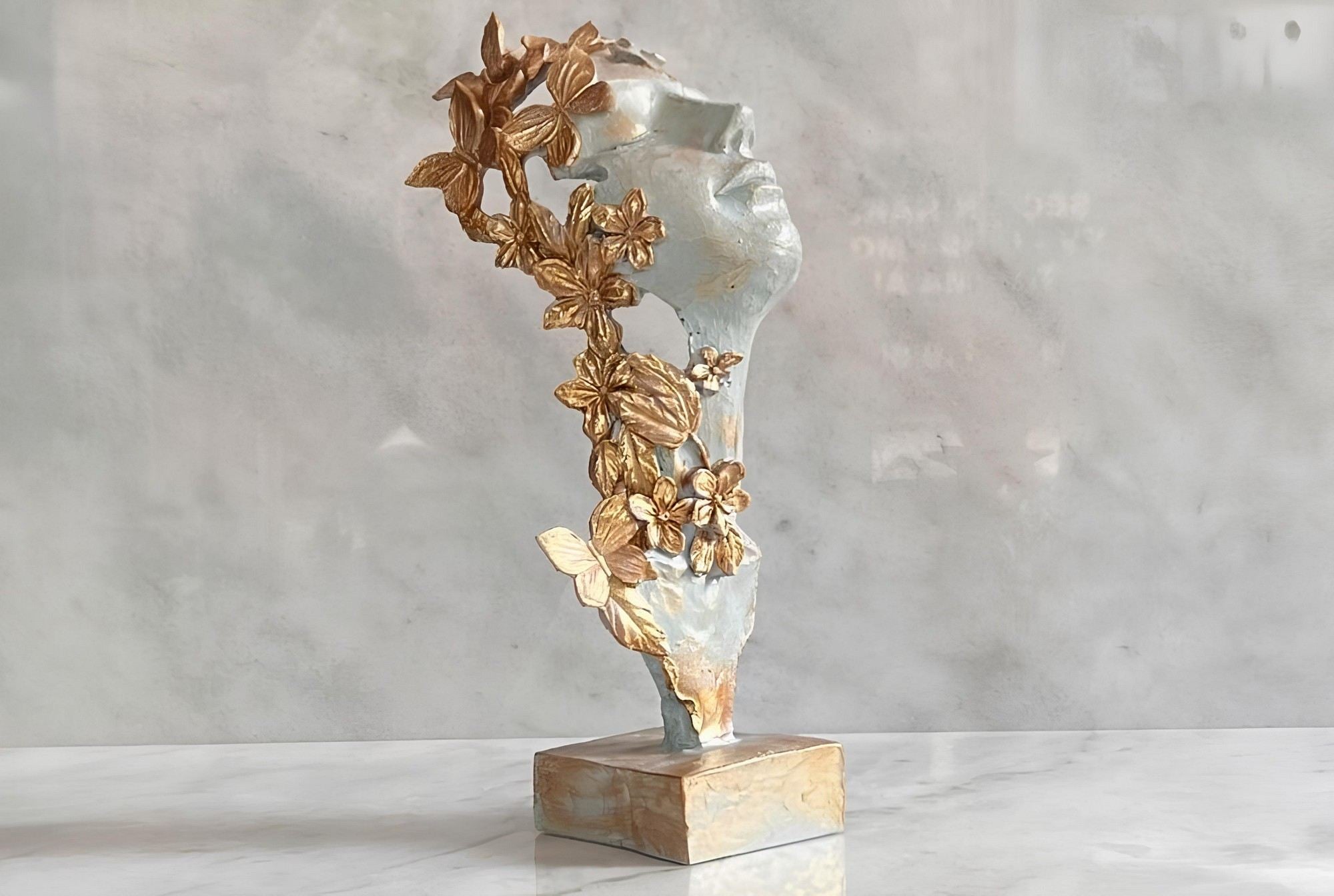 Decorative Object POLYESTER | 325CRN1227