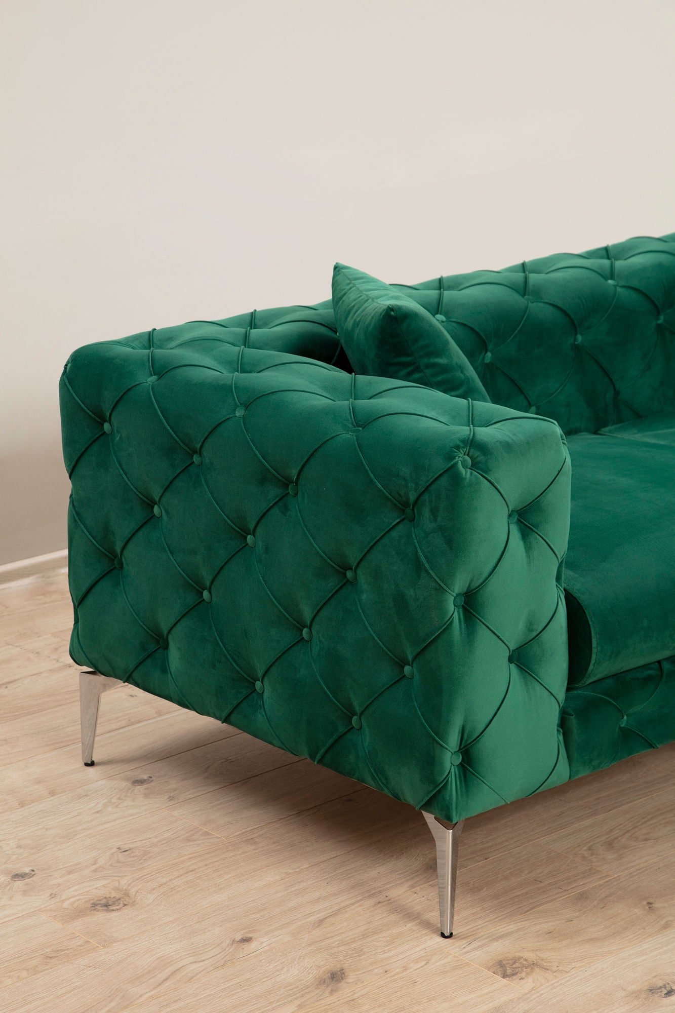 Como Green 3 Seater Sofa | Comfortable Tufted Modern Couch