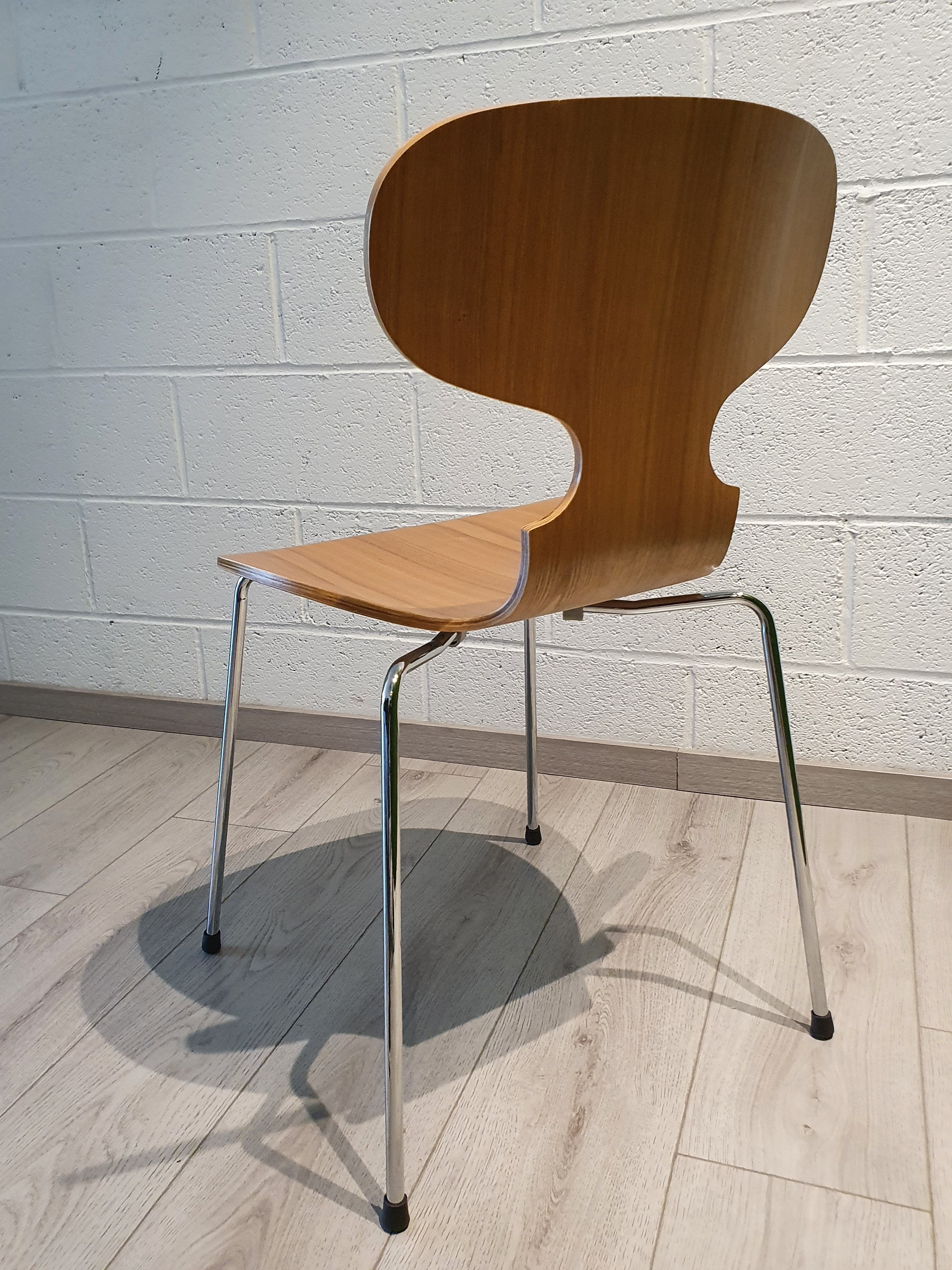 Set of 2 ANT chairs - Outlet