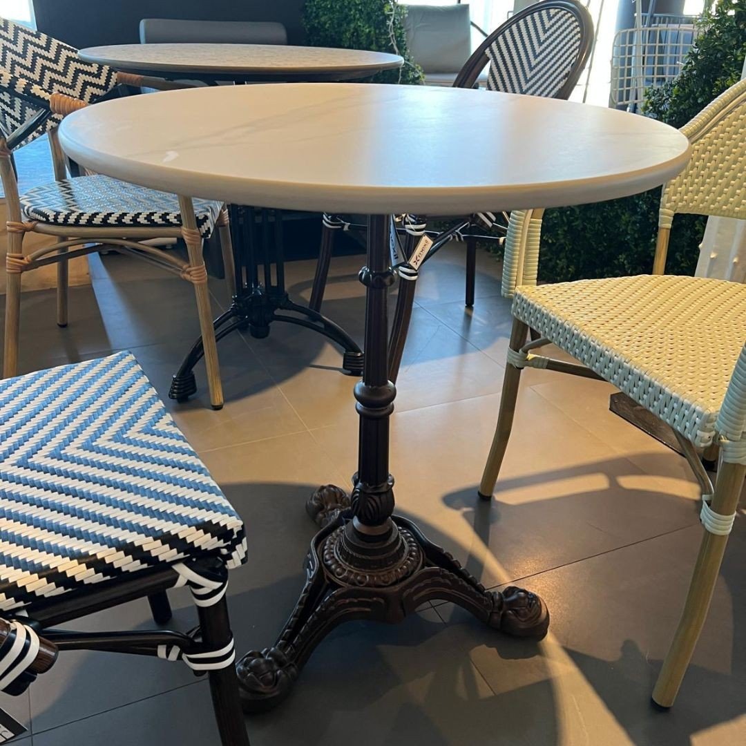 Parisian bistro-style cast iron table leg Irona