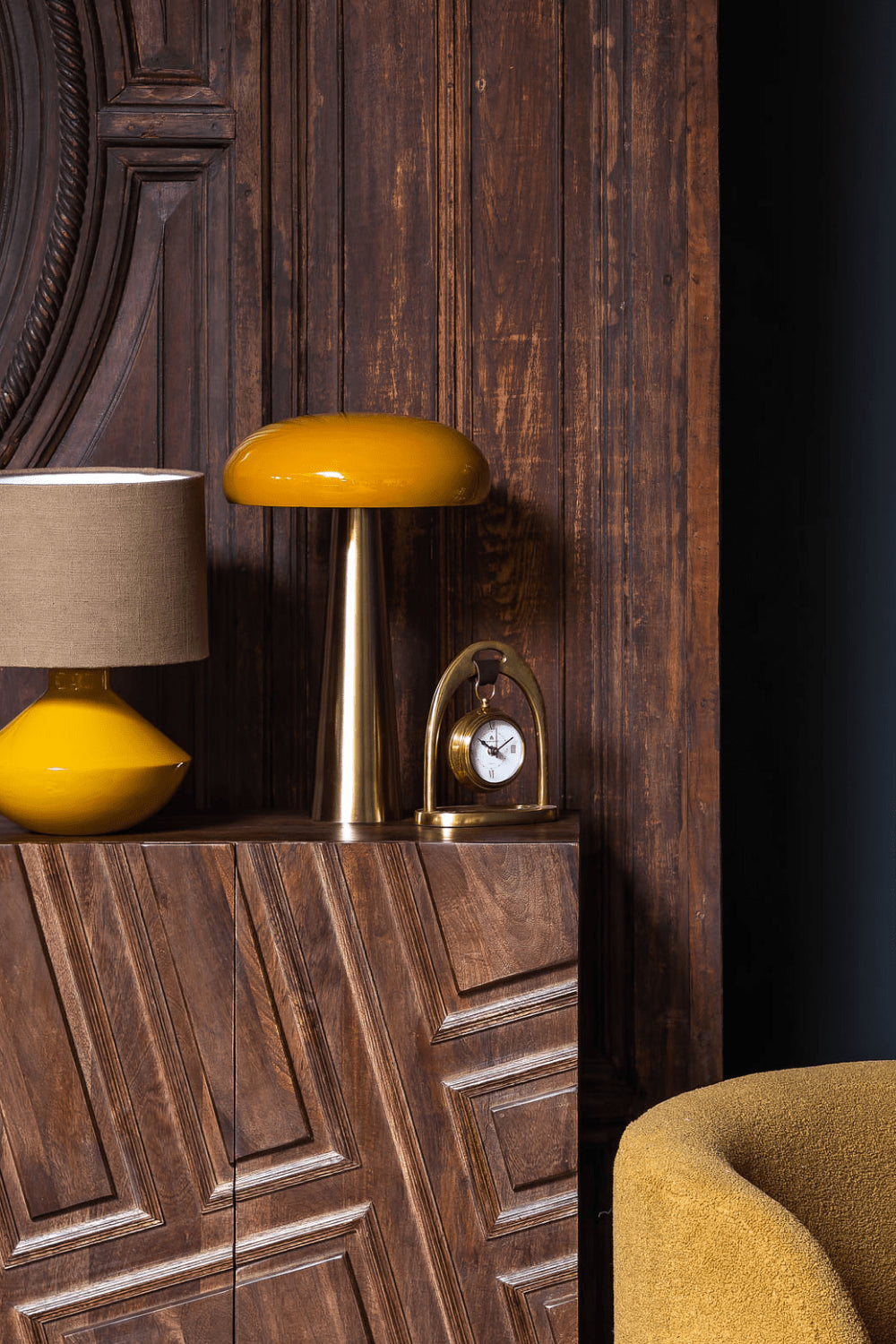 Retro metal bedside lamp