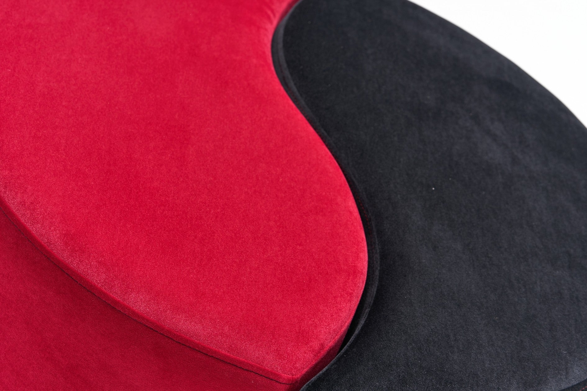 Alis Puf| Black Red Pouffe – Modern Upholstered Ottoman