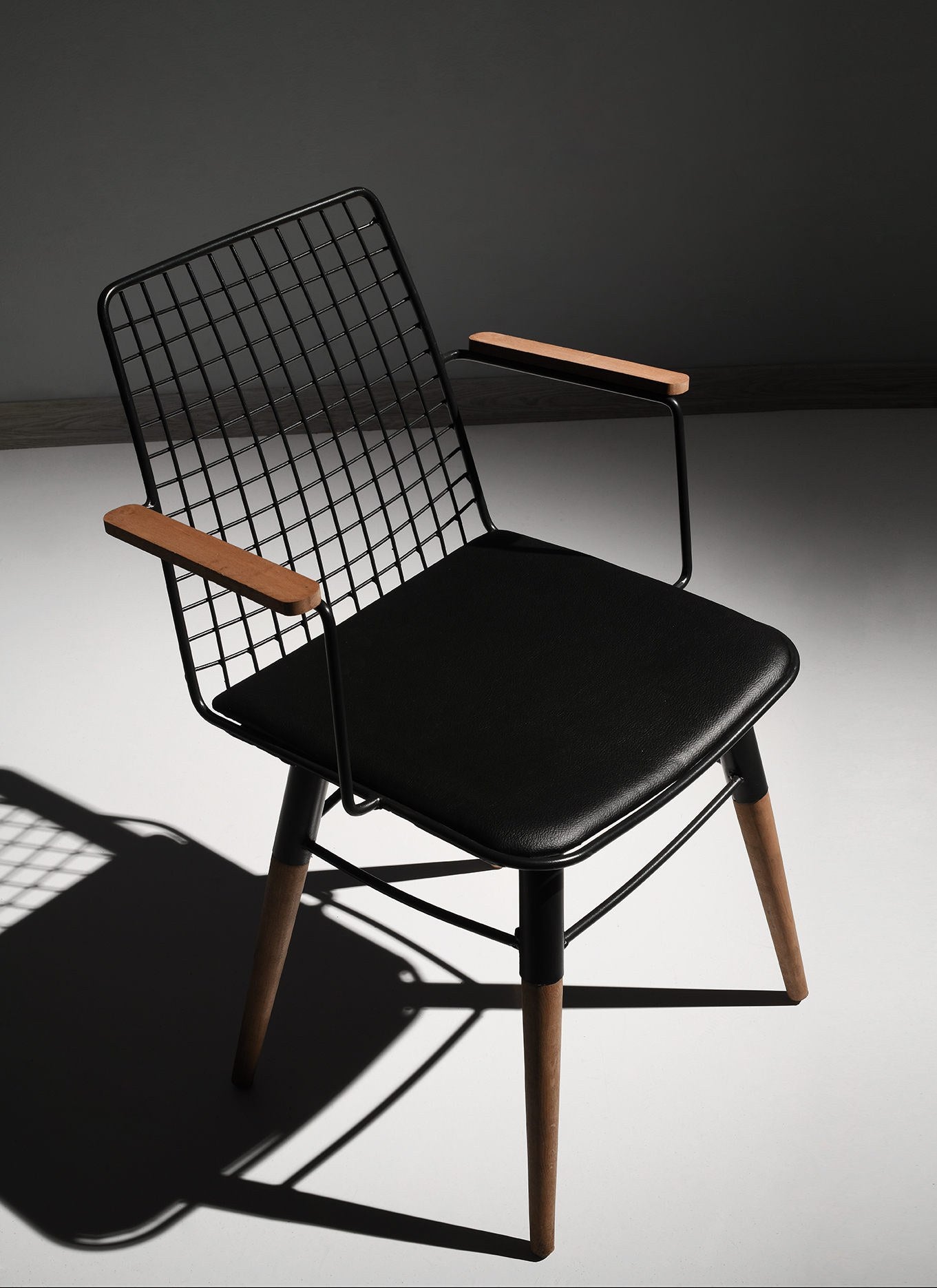 Set of 2 Trend 270 Metal Dining Chairs in Black and Walnut – product image 2
