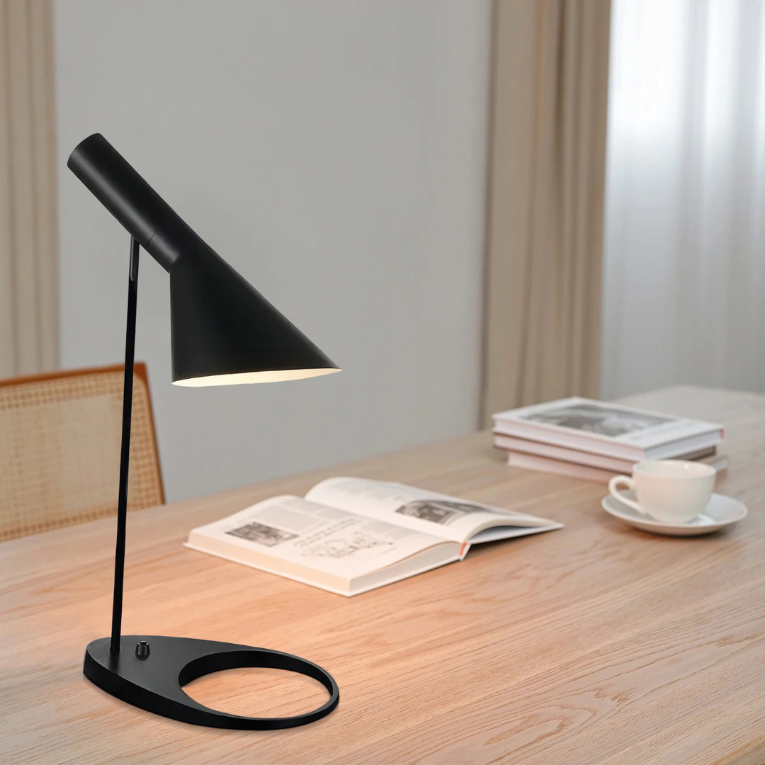 AGI Desk Lamp