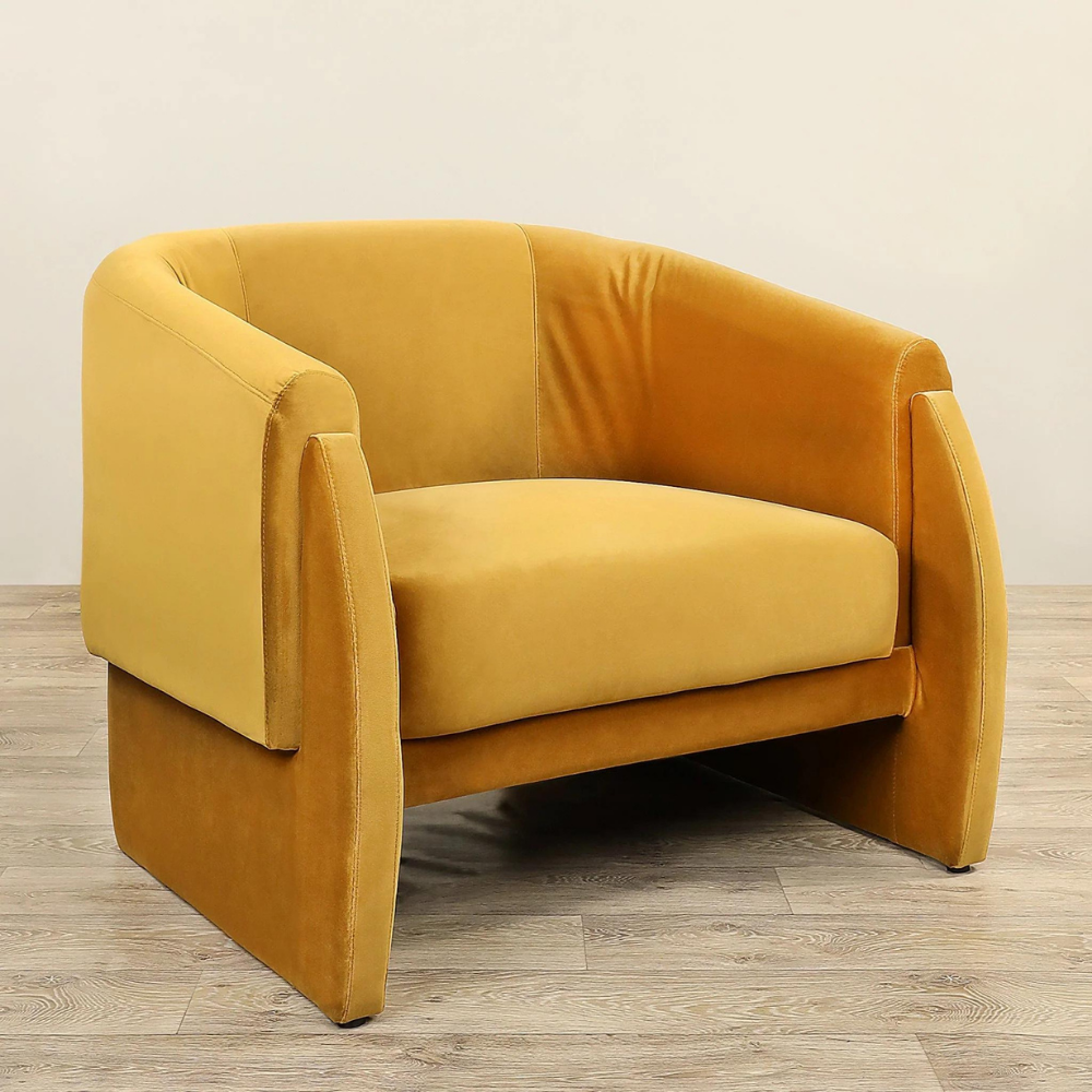 Tressa armchair with curved armrests