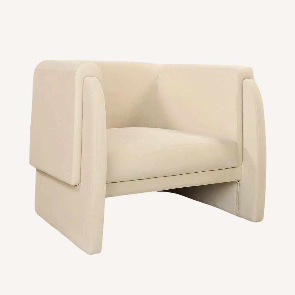 Tressa armchair with curved armrests