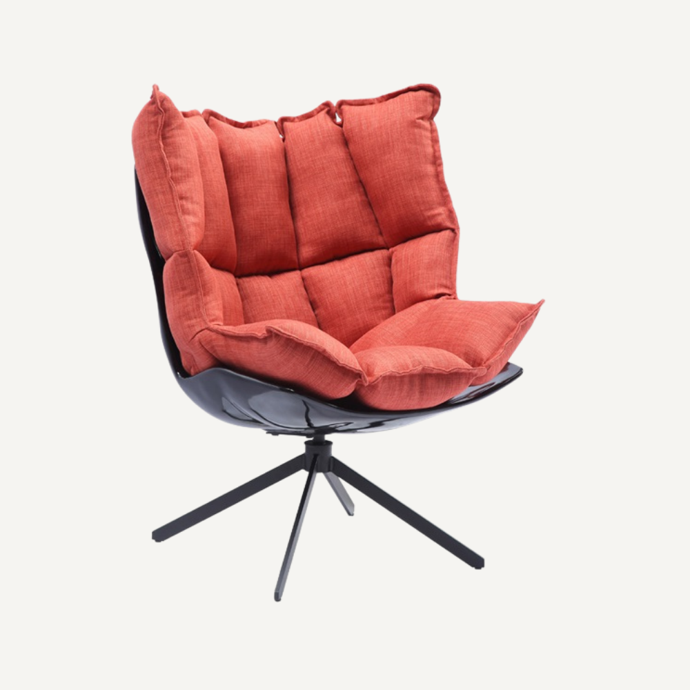 Lounge chair with Husky cushion