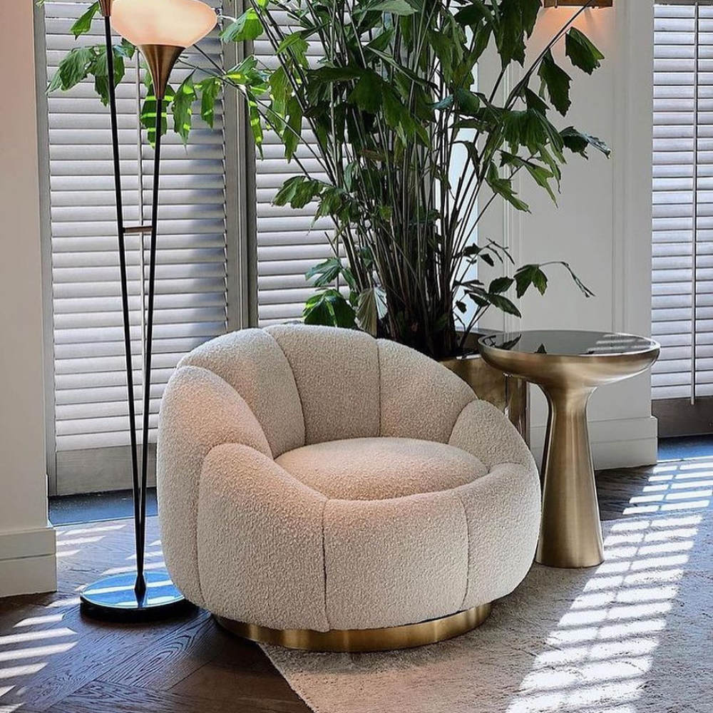 Gira modern spherical sofa