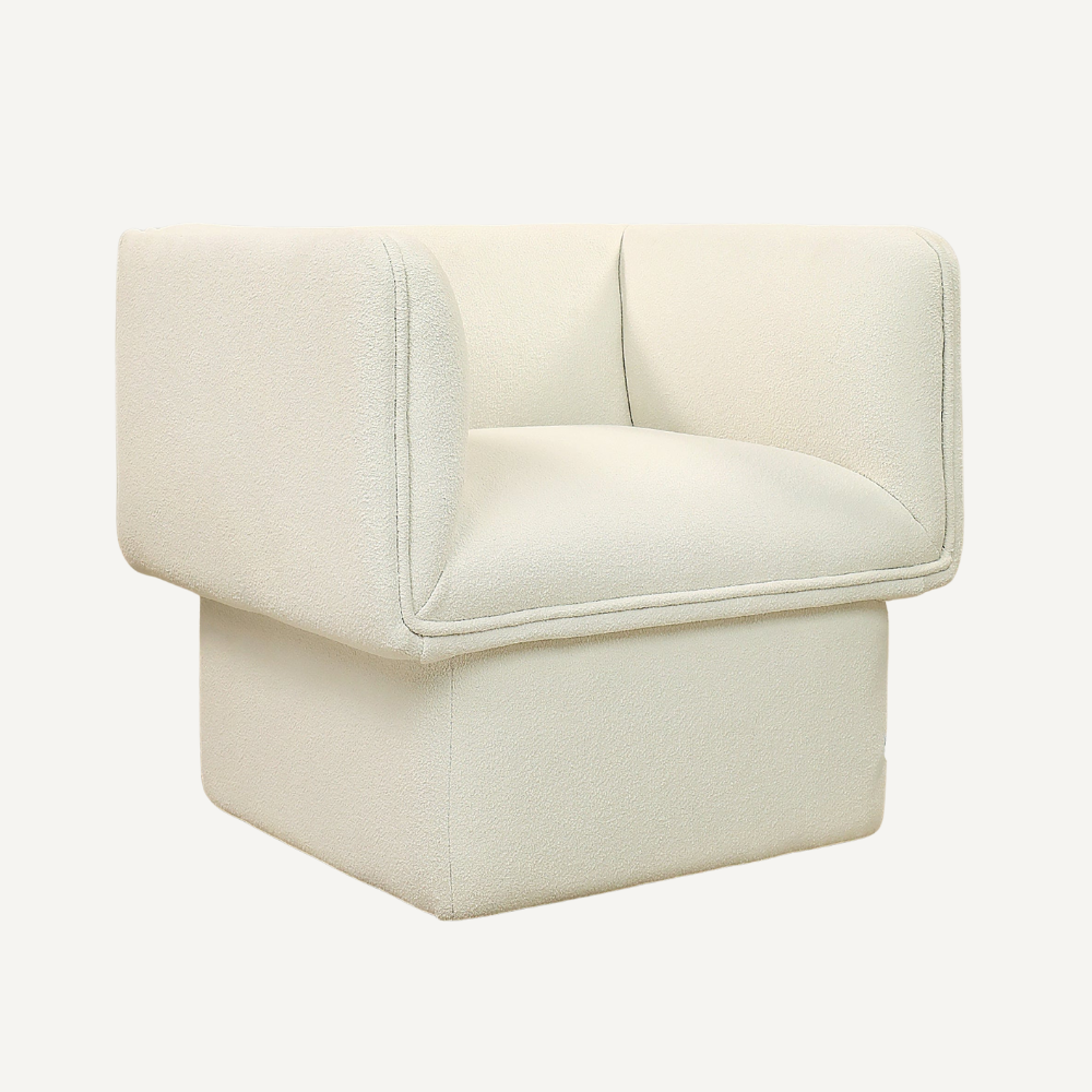 Amanda cubic lounge chair