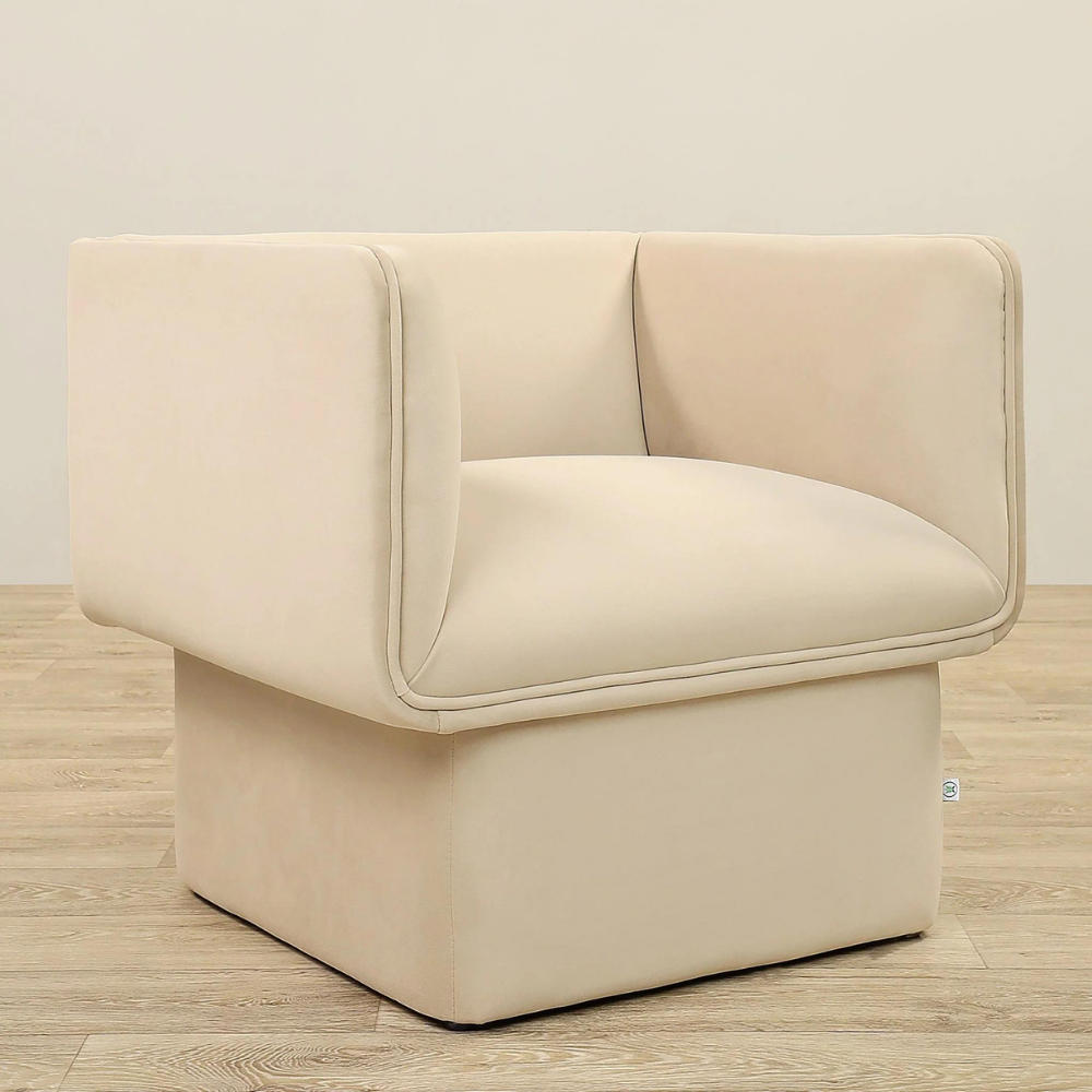 Amanda cubic lounge chair