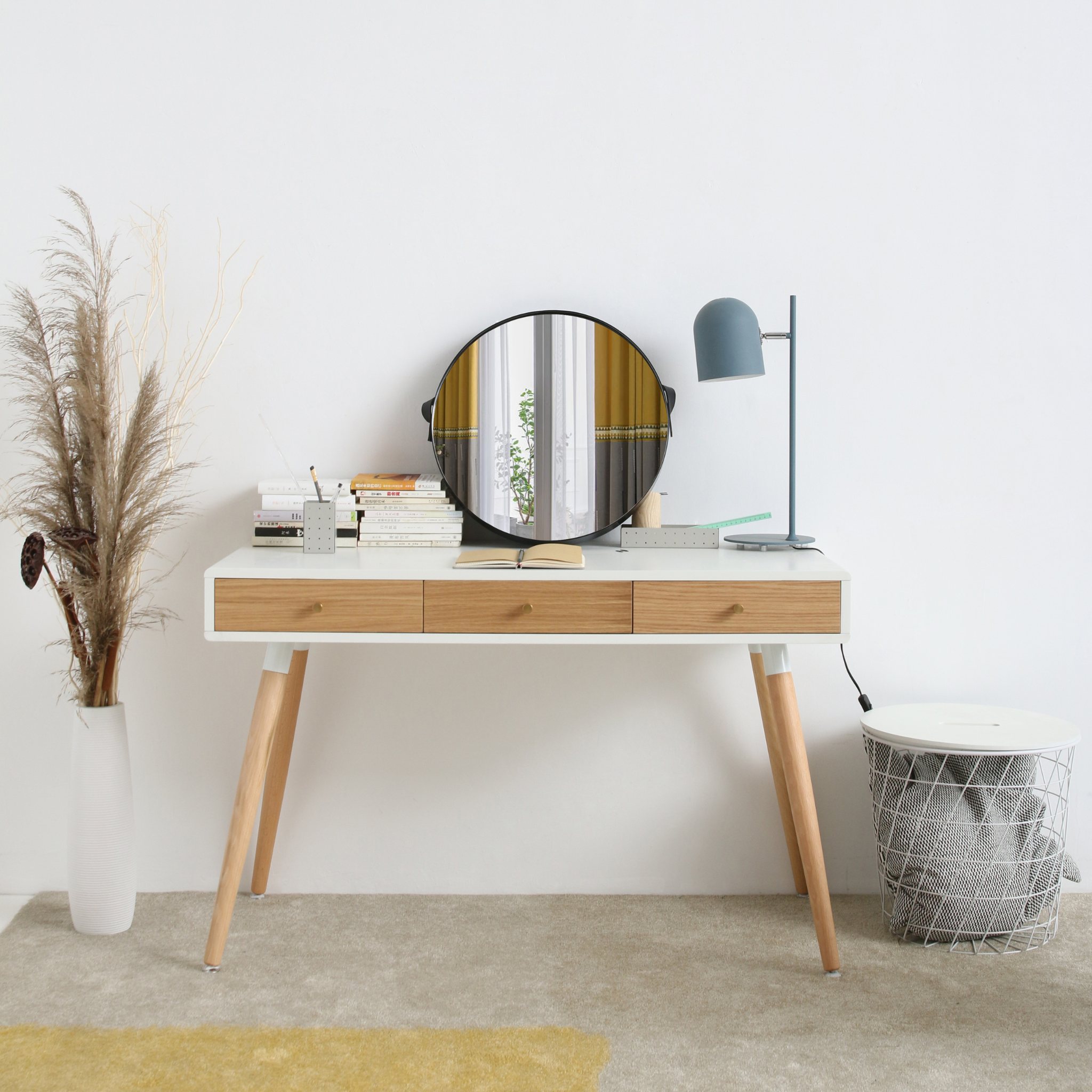 Black Round metal wall mirror