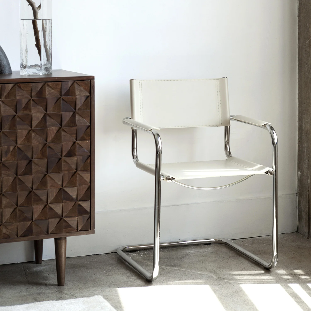 Cantilever Sam Chair With Armrests