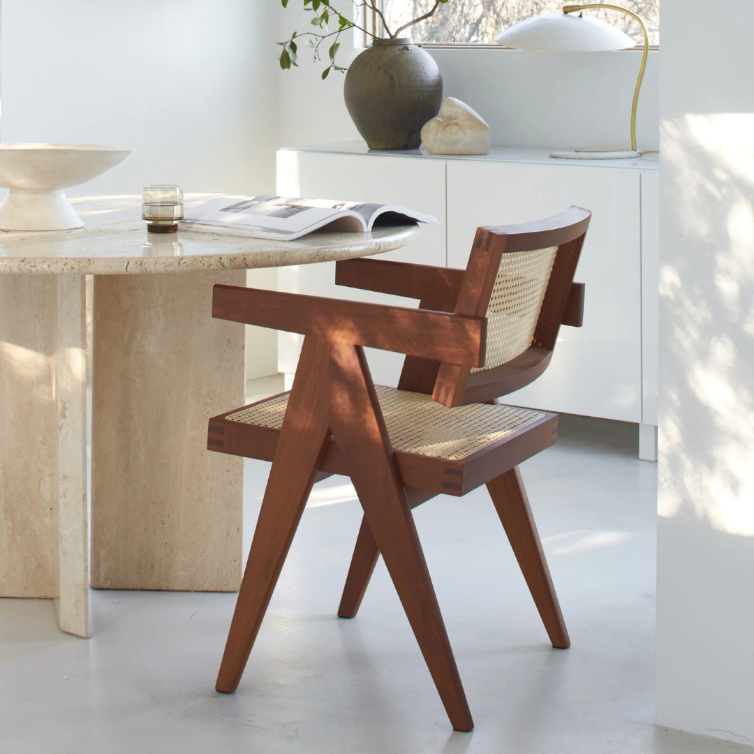 Jeanne chair with armrests - Style