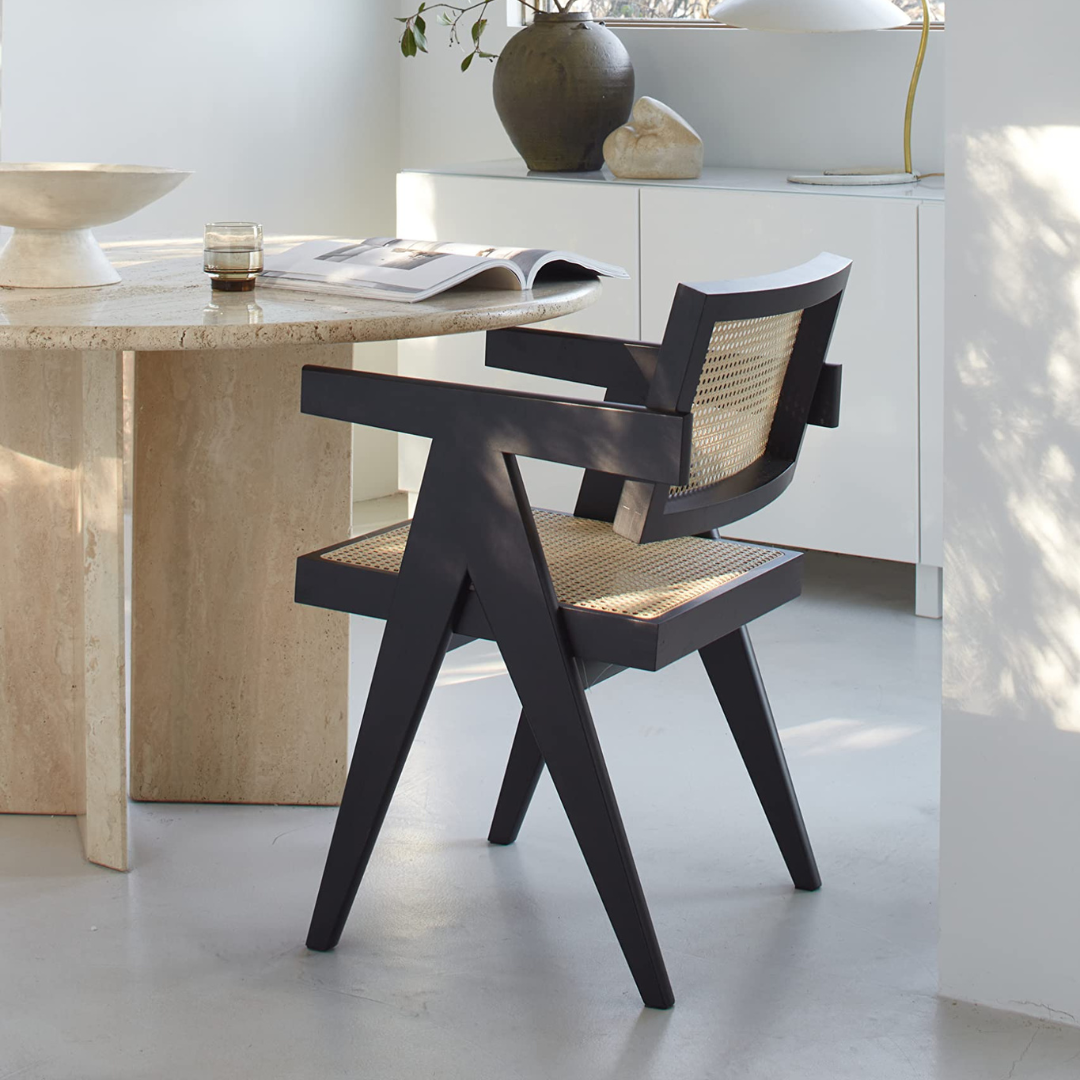 Jeanne chair with armrests - Style