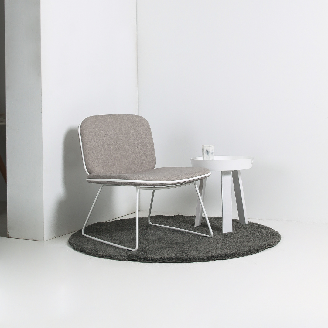 Fabric Lounge Chair - Vintro